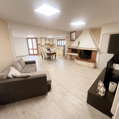 Grazia'S Apartment 萨萨里 外观 照片
